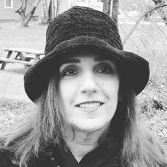 Clothing, Footwear, Accessories - Picture 3 of 6